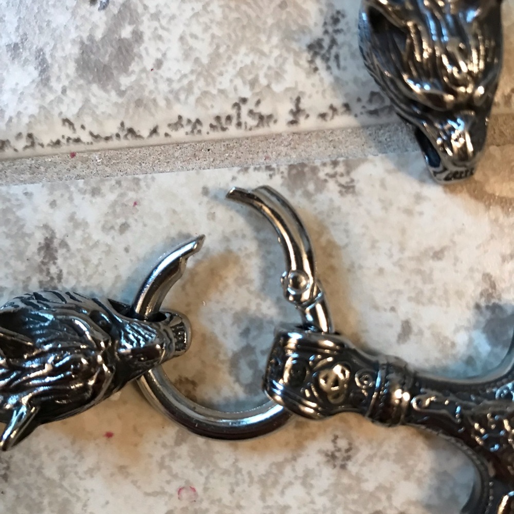 NWOT "Ancient Treasures" stainless steel Viking wolf  King chain - Picture 3 of 7